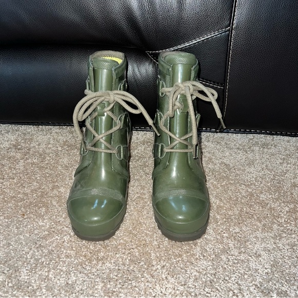 Sorel Olive Lace-Up Winter Boots - Picture 1 of 6